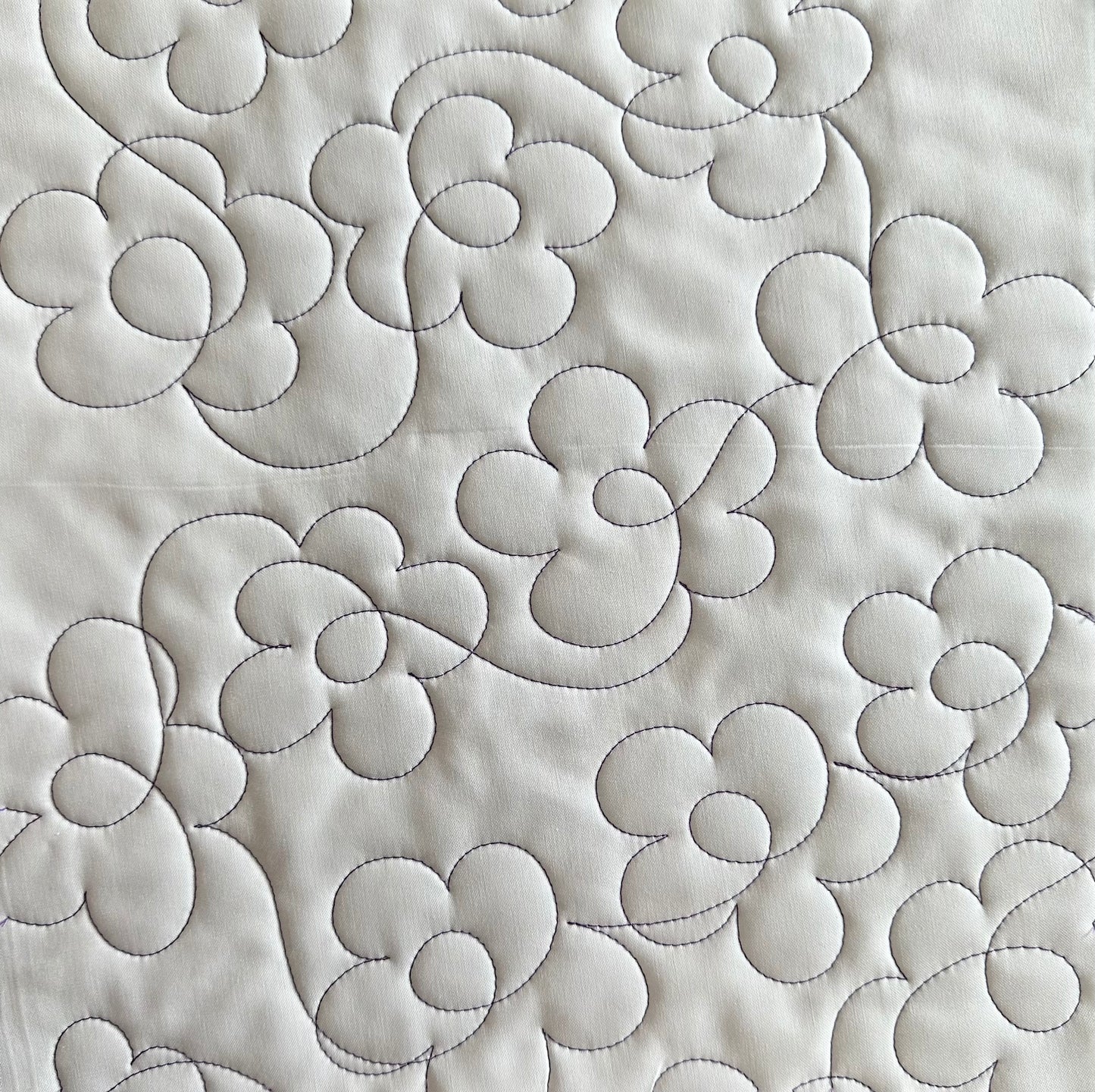 Longarm Meandering Small Flowers