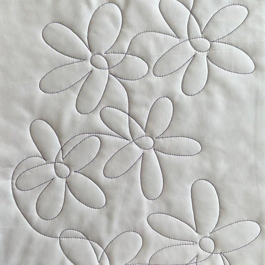 Longarm Meandering Daisy