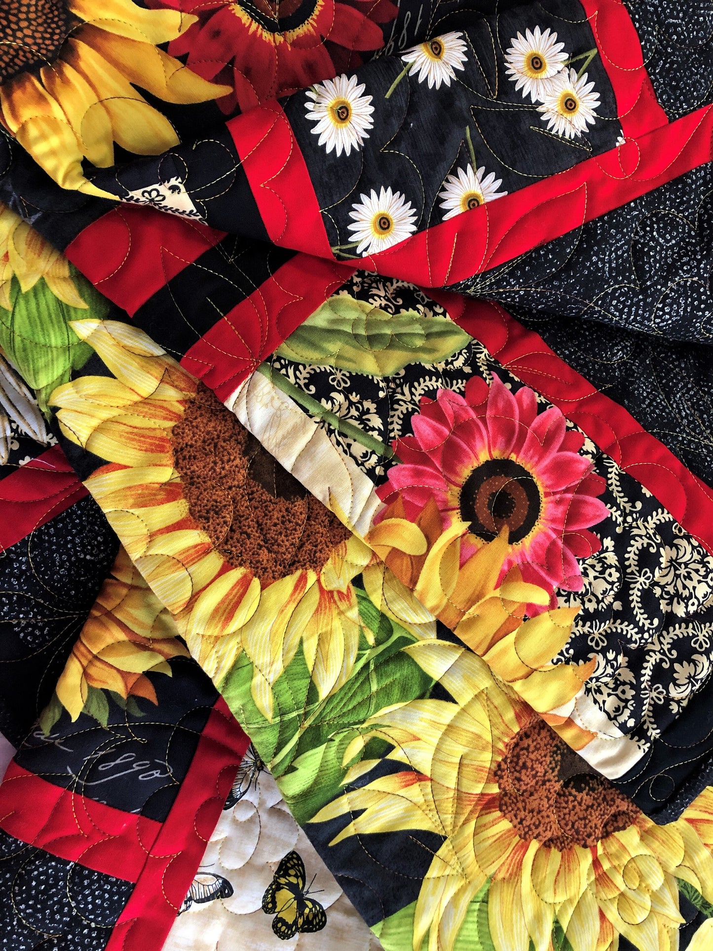 Sunflower Quilt, Red, Yellow, and Black, Throw Size