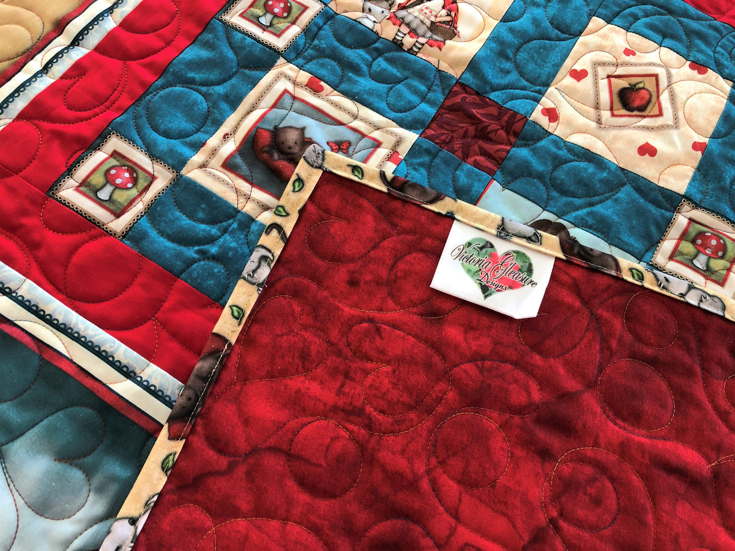 Reading Quilt, Girls and Books, Little Red Riding Hood, Red and Blue, Lap Size