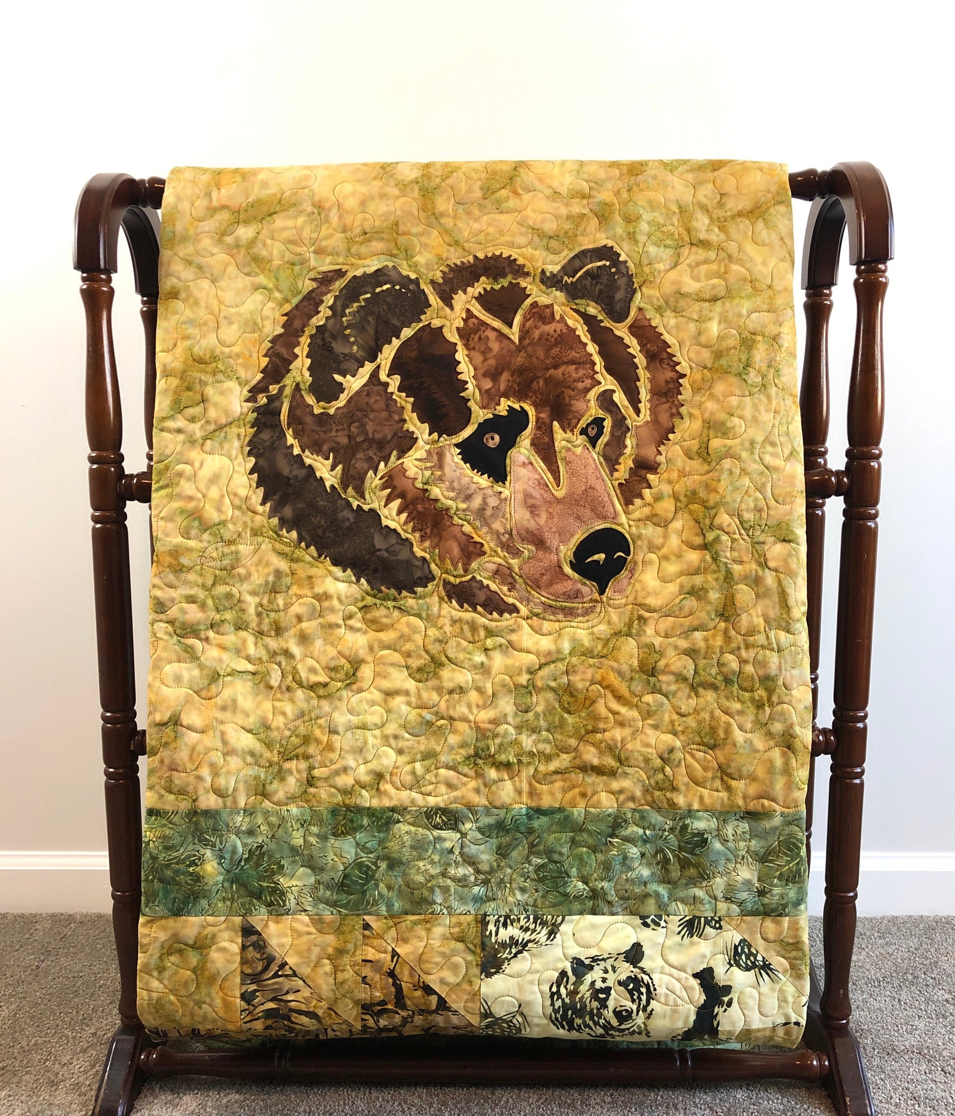 Golden Bear Quilt, Gold, Green and Brown, With Appliqué, XL Twin Size