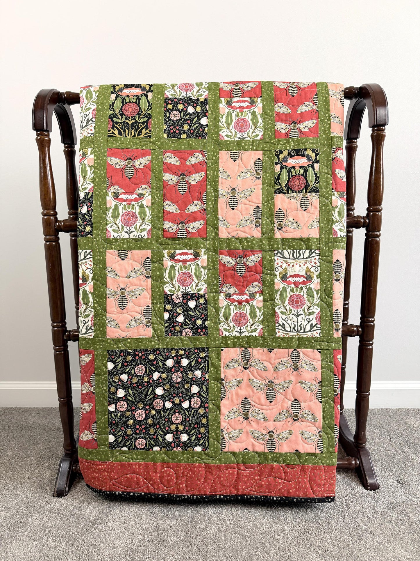 Bees and Flowers, Gingiber Throw Quilt