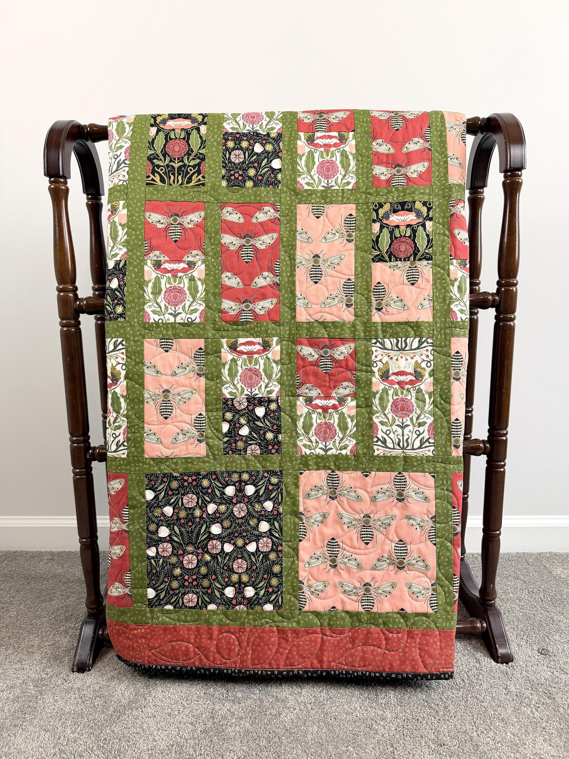 Bees and Flowers, Gingiber Throw Quilt