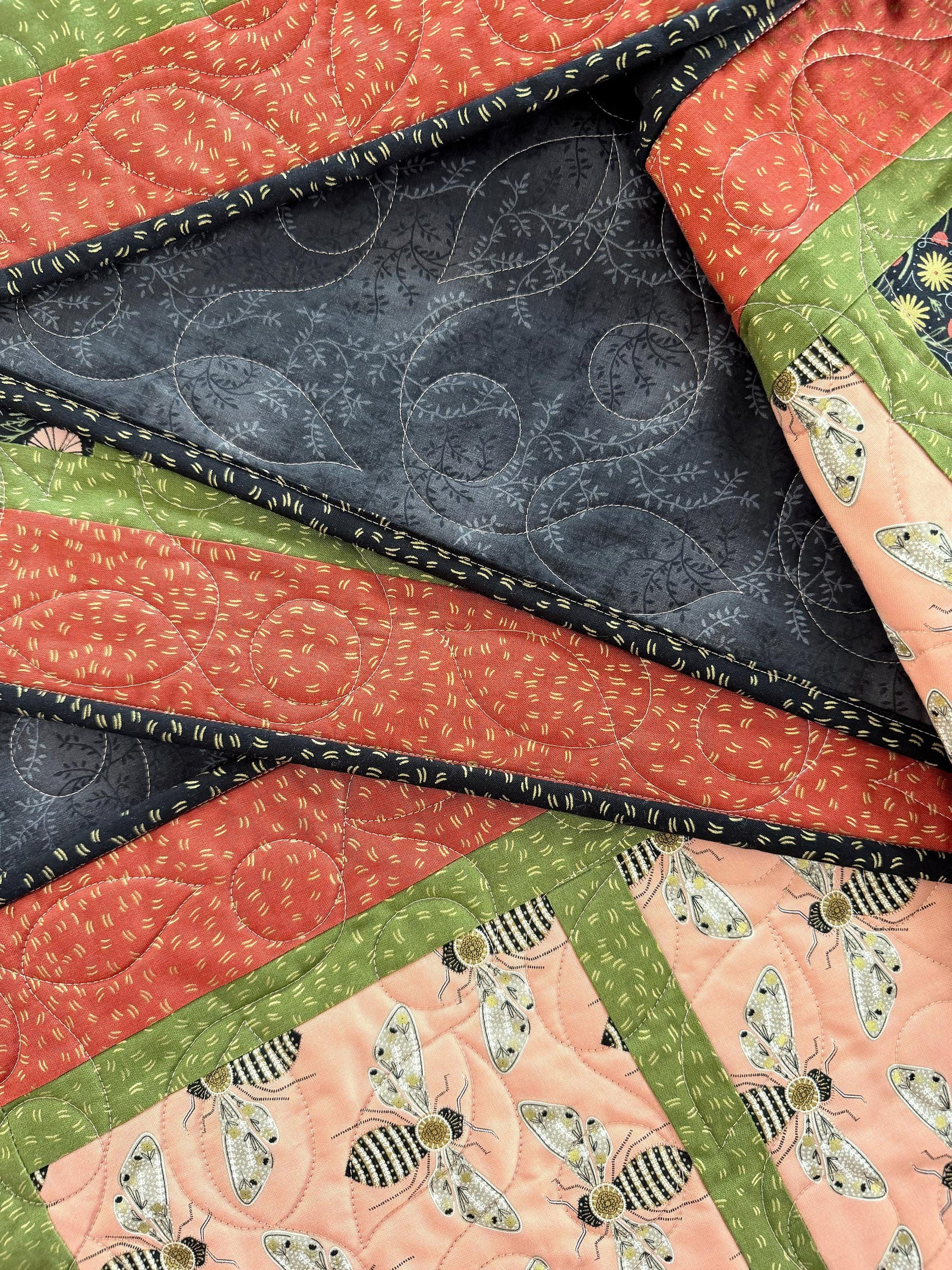 Bees and Flowers, Gingiber Throw Quilt