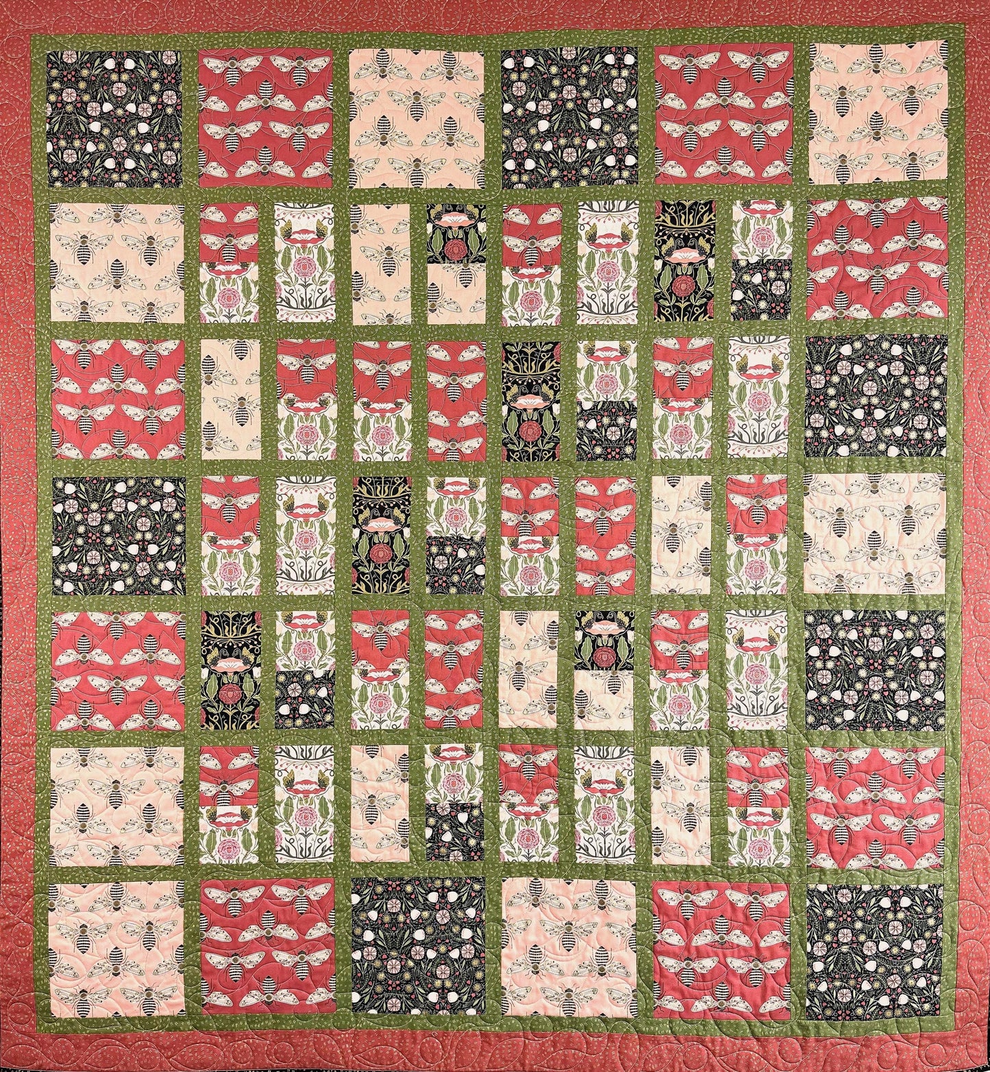 Bees and Flowers, Gingiber Throw Quilt