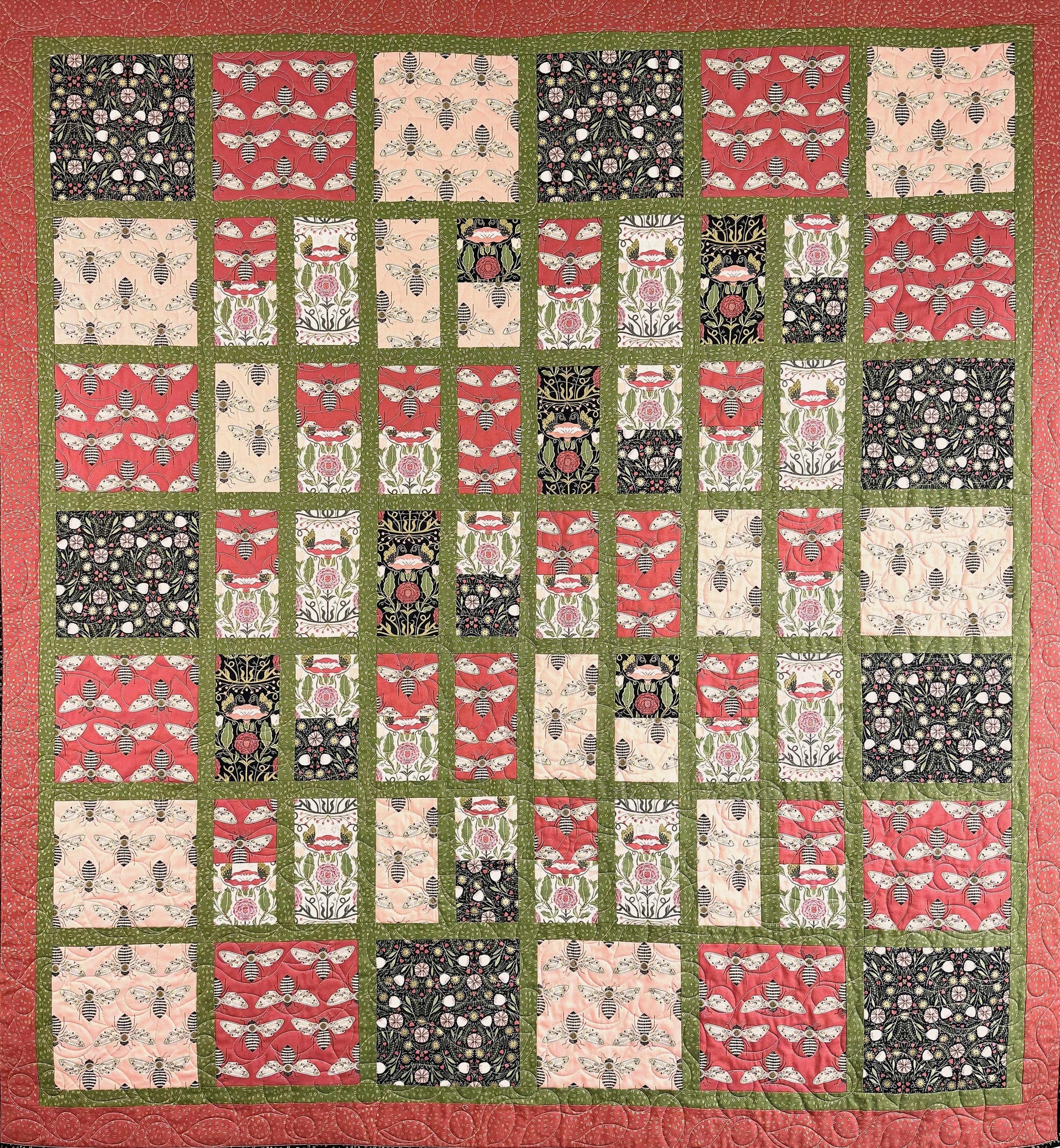 Bees and Flowers, Gingiber Throw Quilt